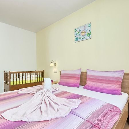 Holiday House Valnessa メドゥリン エクステリア 写真